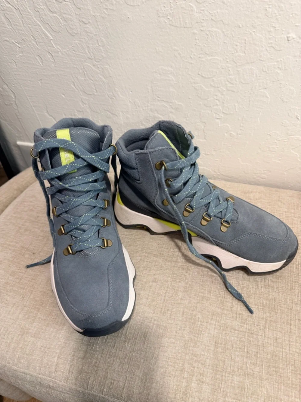 Sorel Women’s Waterproof Blue Suede Hiking Boot - Picture 2 of 3